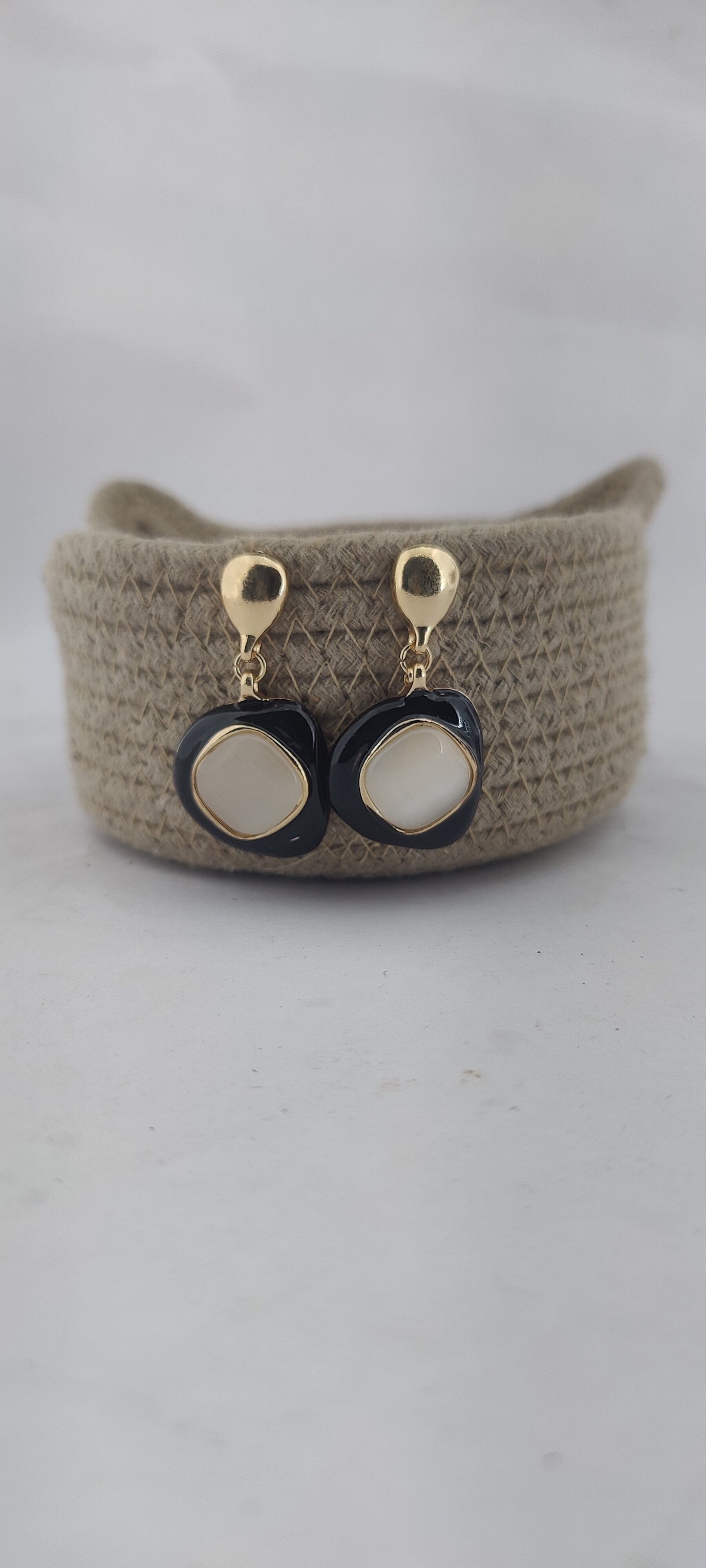 Chic Black & Gold Drop Earrings with Glossy Marble Center